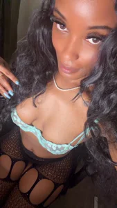 LanayaOnline Lil ol me Pic 4