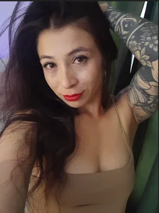 Funny girl 💋 de riley_bensongh  3 photos