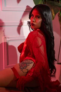 IvannaOwen a Latina with a passionate personality Poză 2