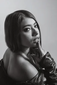 charlotte-Love09 black and white 🖤 Pic 5