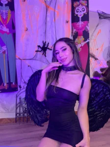 kiara_velvet_のHAPPY HALLOWEEN 😈💀🧟‍♀️❤️🖤の 4枚の写真