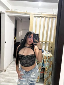 Alis_Weet Public Pic 5