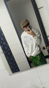 joji__spencer 🍆😋 Bilde 4