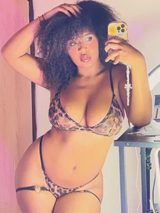 Alessia_moon2 IM EBONY SEXY GIRL Immagine  3