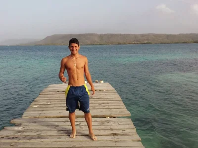 Nick_Simons Public slika