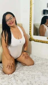kat-hot kat-hot 8 Pic 3