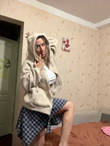 MaryBennetts The ass is a perfect arch leading to nowhere 사진 3