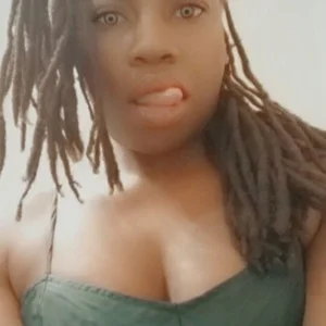 EbonyFetishQueen Public Pic 3
