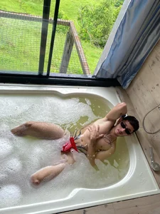 Enjoying my tranquility de louis_bcasta1  9 Imagens