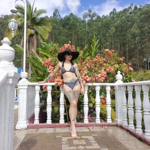 Naughty_Kittenm Public Pic 7