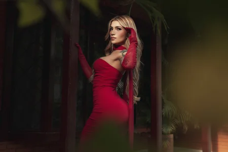 LexieWayne Passionate Girl টি ছবি