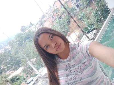 Playful_Lucyx: Public ( 4 фото)