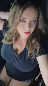 BigtittymilkmommySexy 2 Bild