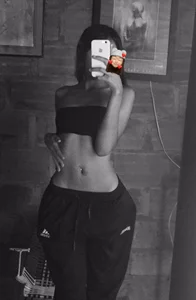 Public de Miakhalifa_7  3 Imagens