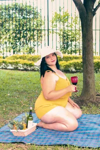 JanaMontaner1 SUMMER ALBUM Pic 3