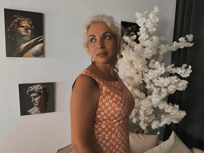 LiliaMoons Public Foto