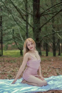 AlexaFoxx_ kullanıcısının ✨🔮A GIRL IN THE WOOD ✨🔮 albümü -  4 fotoğraf