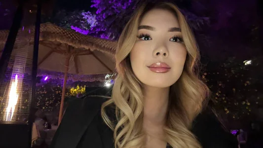 MadeleneStoesz Public Poză 3