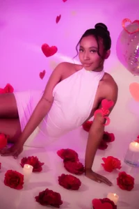 GabrielaLugo a romantic and sensual date Pic 3