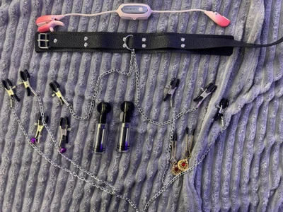 ChloeMarsch My toys, let's choose pleasure. Foto 6