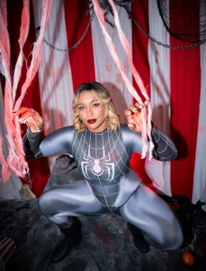 dalila_salazarのHappy halloween guys 🎃🔥の 5枚の写真