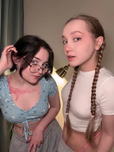 bambi_lu Lulu and Arya playful babies🌻 Billede