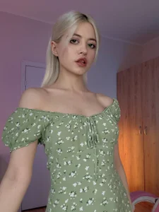 Lunarr_kitten Public Foto 2