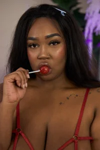 Niicol_jenneer01 Yummy Billede 2