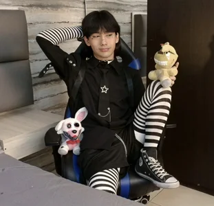 Lovers_21 Your puppet… you command, I provoke Kuva 2