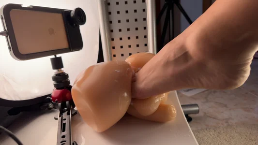 Erika_Kirman my toys Gambar 5