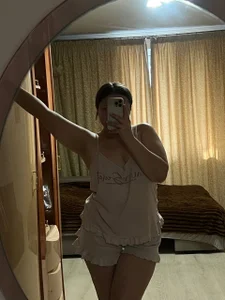 Aura_Velvet7 me Pic 3