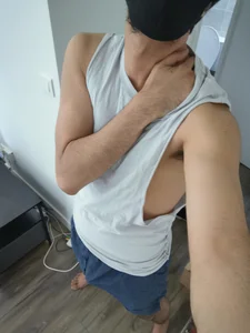 vbvv532Public图 片 2