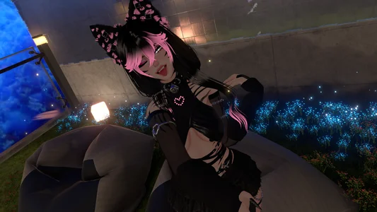 Kitten_Lush Public Pic 2