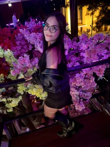 victoria_hokings Night, flowers and a beautiful smile...🌸 slika 4