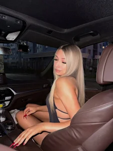 Amelia_Madison Public Εικόνα 6