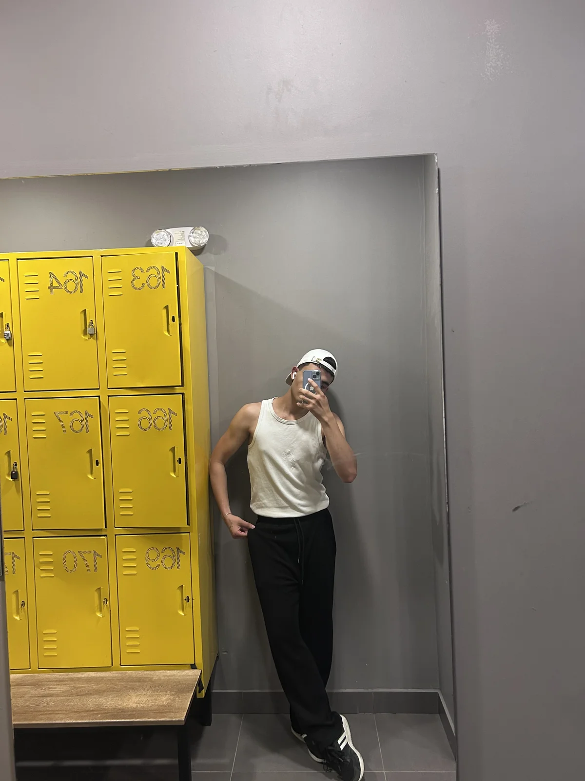 NewYoungHot Aktuellstes Foto 2165