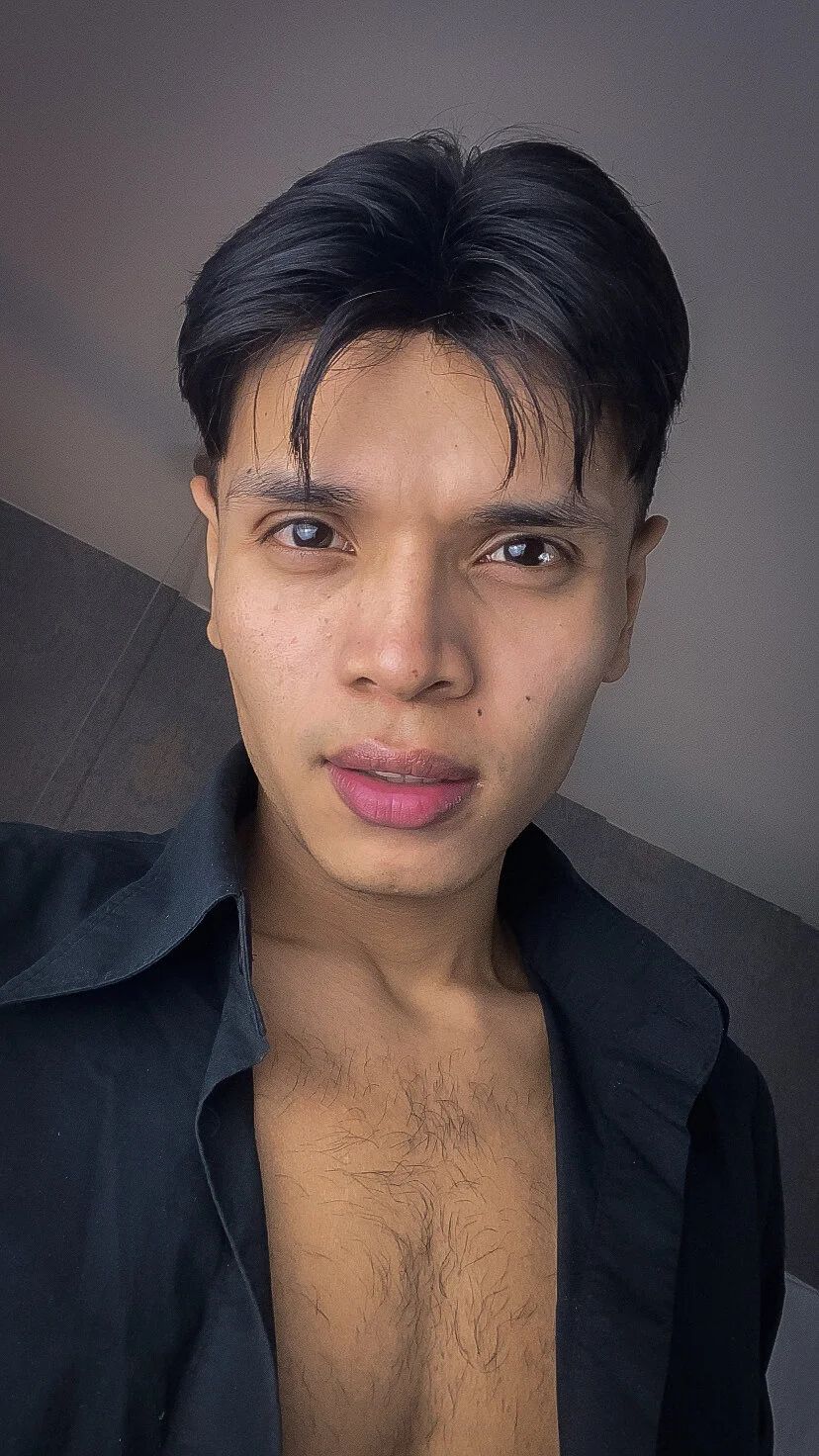 Alejandroo_Montenegro vampire boy 🧛 new look Foto 3