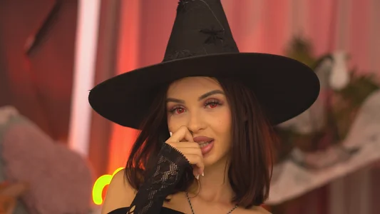 LilaRoses Halloween Pic 2