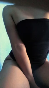 Mishell-Mores XXX nøgenfoto 2