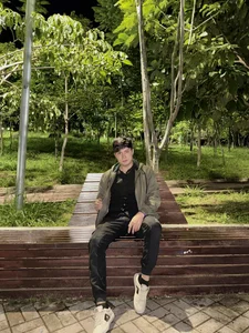 Dylan_Finn Public টি ছবি