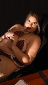 EYMI_TOMSOM Schoolgirl🎀✨ Pic