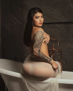 miia-smith97の🔥🤍の 2枚の写真