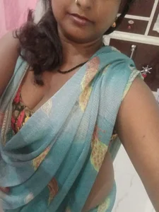 Mnisha6619 Public Pic 4