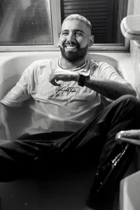 magnus_serket Temptation in Bubbles  5টি ছবি