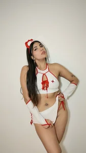Luna_Dumont Your Favorite Nurse ❤️👩‍⚕️ Foto 3