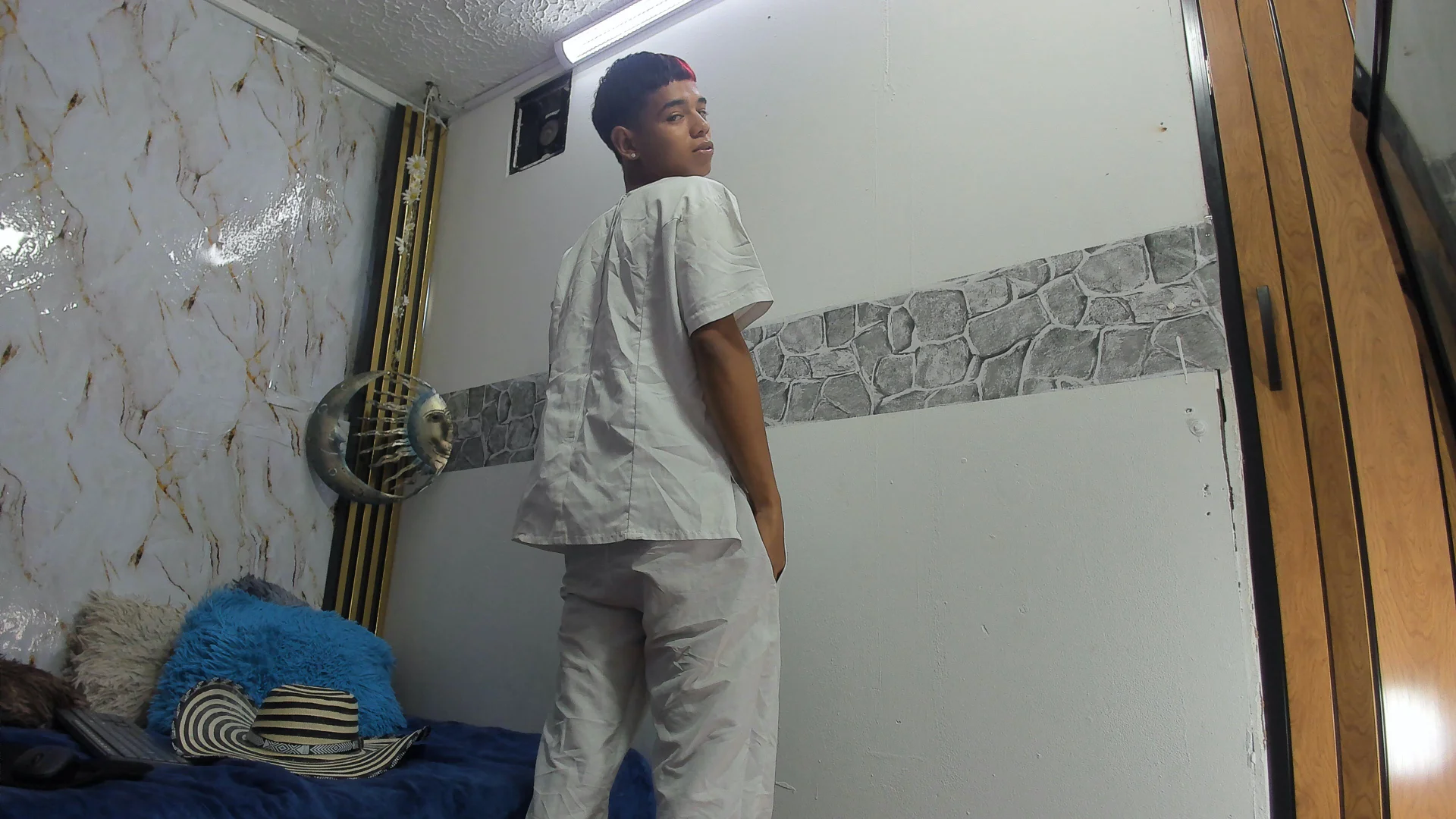 cute_boy_angelx18 I will be your doctor to take care of you зображення 2