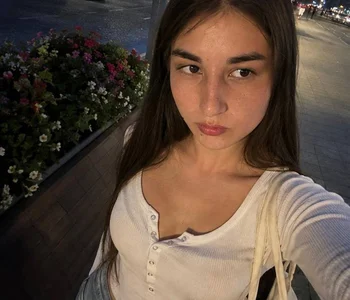 JackieWebb went for a walk through the city at night Pic 4