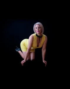 DelyaMonroe My favourite color Hình