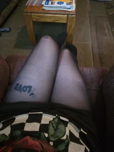 BashfulEmby Have a peek 😘 Pic 6
