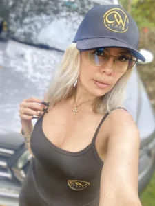 MistressAndre nature Pic 2